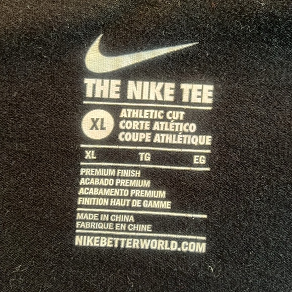 The Nike Tee by Nike Sportswear Athletic Cut Premium Finish - Picture 9 of 10